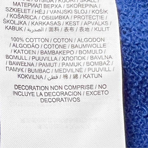 New York Knicks Outerstuff Girls' Overlay Hoodie and a Drawstring Backpack - Picture 9 of 12